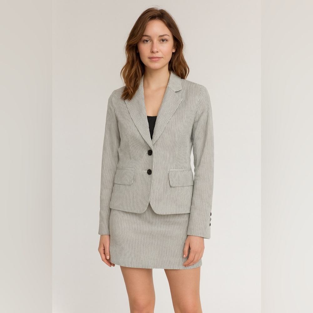 Vertigo Paris Women's Black and White Pinstripe Blazer